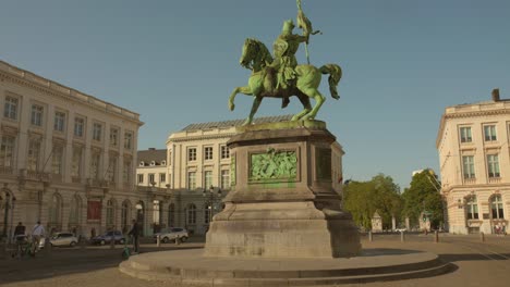 Statue-Von-Gottfried-Von-Bouillon-Am-Place-Royale-In-Brüssel,-Belgien