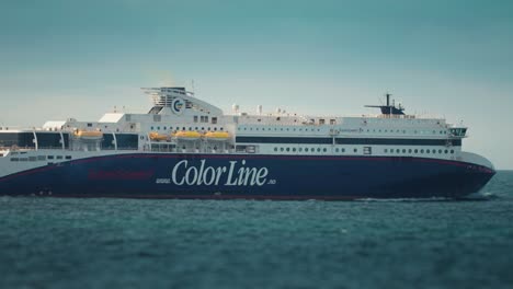 El-Ferry-De-Pasajeros-Colorline-Superspeed-Pasa-En-Mar-Abierto-En-La-Ruta-Entre-Noruega-Y-Dinamarca.