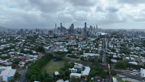 Establishing-pull-away-drone-shot-of-Brisbane-City-from-above-Dutton-Park