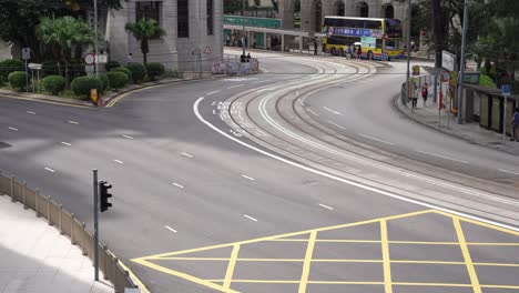 Traffic-at-Hong-Kong-Central-finance-district