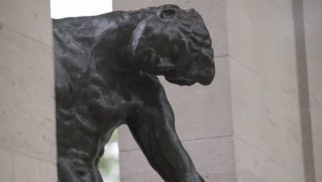 Statue-Im-Rodin-Museum---Philadelphia,-PA