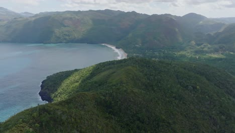 Loma-Papa-Gorda-lush-promontory-and-bay,-Samana-in-Dominican-Republic