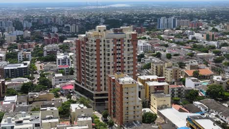 Aerial-view-of-the-coastal-city-of-Barranquilla,-Colombia