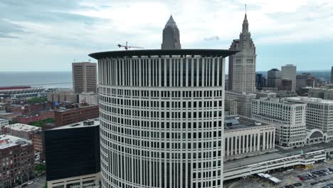 Aerial-View-of-Downtown-Cleveland-Ohio-USA,-Towers-and-Skyscrapers