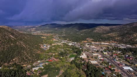 Aerial-drone-shot-of-Ruidoso,-New-Mexico