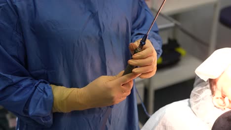 Liposucción-De-Papada,-Cirugía-En-Quirófano,-Médico-Operando-En-La-Cara,-Operación-De-Obesidad,-Cirugía-Estética