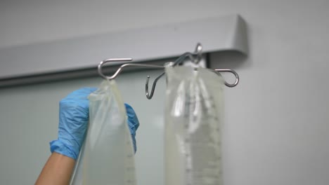 Infusionsbeutel,-Im-Krankenhaus,-Im-Operationssaal