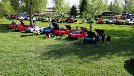 Chevrolet-Autos-Reihten-Sich-An-Der-Spitze-Der-Rockies-Corvette-Show-Auf