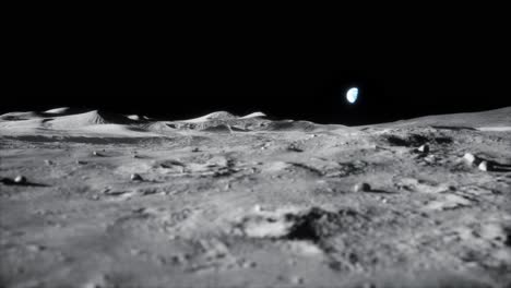 4K-hochdetaillierte,-Breite-Seitliche-Slider-Dolly-Aufnahme-Einer-Mond-Mond-Landschaft-Mit-Der-Erde-Direkt-über-Dem-Horizont