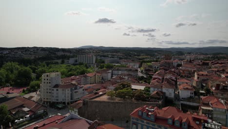 Ciudad-Histórica-De-Chaves,-Al-Norte-De-Portugal