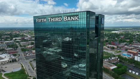Die-Fifth-Third-Bank-Ist-Eine-Der-Größten-Verbraucherbanken-Im-Mittleren-Westen-Der-USA