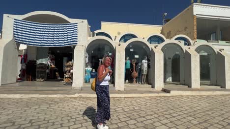 Vista-Panorámica-Del-Mercado-Tradicional-De-Houmt-Souk-De-La-Isla-De-Djerba-En-Túnez.