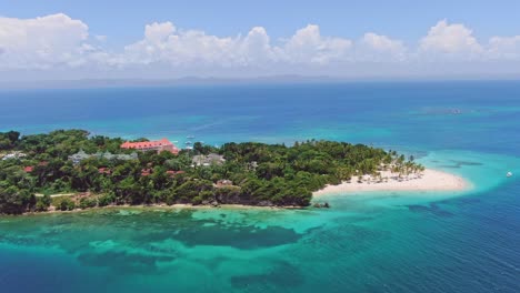 Aerial-View-Of-Tropical-Paradise-On-Cayo-Levantado-At-Bacardi-Island-In-Samana,-Dominican-Republic
