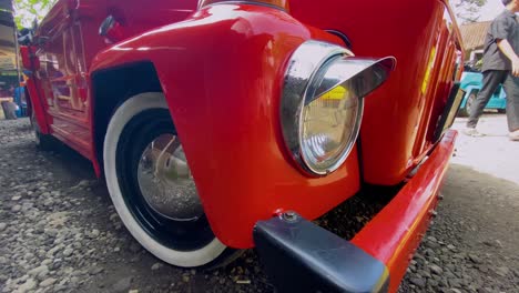 Close-up-shot-of-head-lamp-of-a-classic-car-Volkswagen-Type-181,182-or-Kurierwagen-or-Trekker
