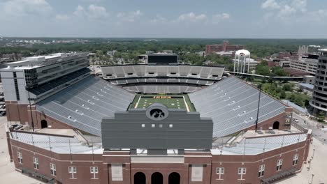 Kinnick-stadium-on-the-campus-of-the-University-of-Iowa,-home-of-the-Iowa-Hawkeyes-in-Iowa-City,-Iowa-with-drone-video-moving-in