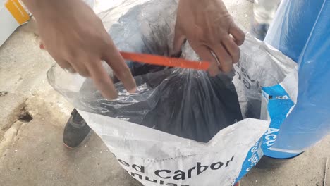 Bolsa-De-Carbón-Abierta-De-Plomero-O-Bolsa-De-Carbón-Para-Purificación-De-Agua---Bolsa-De-Carbón-Para-Ablandador-De-Agua