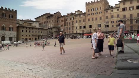 Piazza-del-Campo.-Siena's-main-square