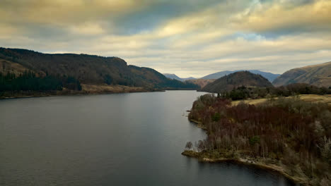 Marvel-at-the-breathtaking-and-mysterious-Cumbrian-landscape-in-a-stunning-video,-featuring-Thirlmere-Lake-and-the-dramatic-Helvellyn-ridge-beyond