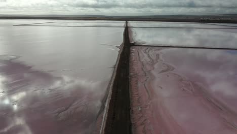 Drone-footage-of-a-pink-lake-in-South-Australia