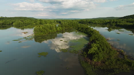 Serene-Waters-Of-Lake-Sequoyah-In-Arkansas,-USA---aerial-drone-shot