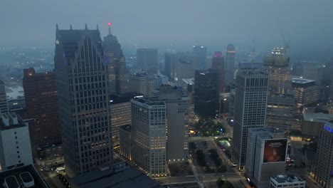 Foggy-morning-over-Detroit,-Michigan-skyline