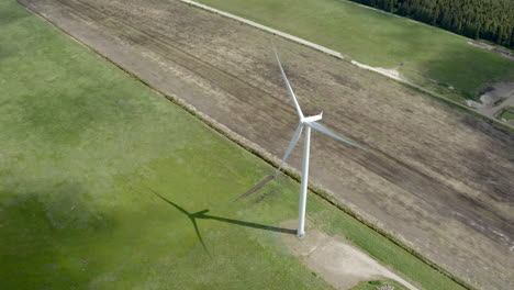 Static-shoot-of-wind-turbine-from-above