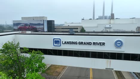Lansing-Grand-River-Ist-Ein-General-Motors-Montagewerk,-In-Dem-Cadillac-CT4-V--Und-Camaros-Fahrzeuge-Hergestellt-Werden