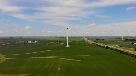 Vorwärts-Bewegte-4K-Luftaufnahmen-Von-Windkraftanlagen-Für-Grüne-Erneuerbare-Energie