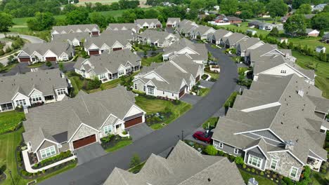 Aerial-view-of-townhomes-in-a-private,-quiet-and-tight-knit-community-on-a-beautiful-summer-day