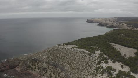 Drone-video-of-cliffs-along-coastline-on-Kangaroo-Island,-South-Australia