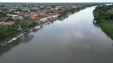 Drone-Above-Colonial-Town-Mompox-Or-Mompós,-Santa-Cruz-De-Mompox,-Colombia,-Bolívar-Department-Magdalena-River