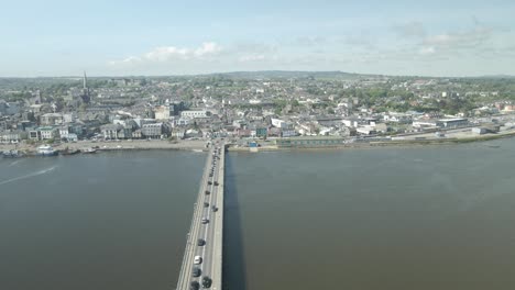 Puente-De-Carretera-Sobre-El-Río-Slaney-Durante-El-Verano-En-La-Ciudad-De-Wexford-En-El-Condado-De-Wexford-En-Irlanda