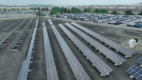 Solar-panels-at-General-Motors-Factory-Zero-in-Detroit,-Michigan