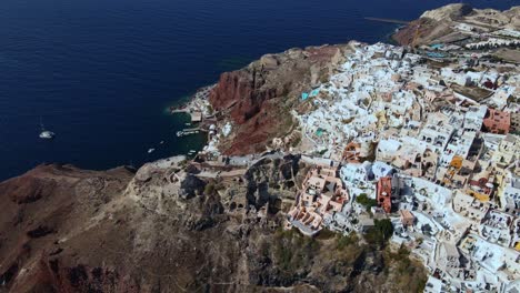 Isla-De-Santorini-En-Grecia.-Imágenes-Cinematográficas-De-Drones