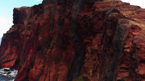Turning-drone-shot-of-cliff-in-Sao-Lourenco-Madeira