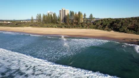 Perfect-Beachfront-View-Cartwright-Apartment,-Queensland,-Australia,-Aerial-Drone-Shot