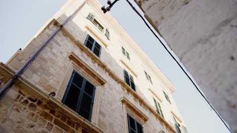 Atmospheric-building-on-one-of-the-streets-of-Dubrovnik