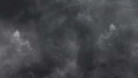 Blick-Auf-Ein-Bedrohliches-Gewitter-In-Dunklen-Wolken