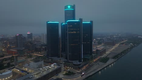 Renaissance-Center-is-a-group-of-seven-connected-skyscrapers-in-Downtown-Detroit,-Michigan,-United-States