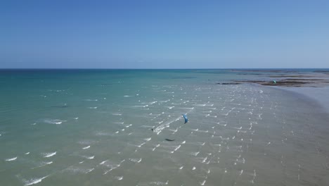 Kite-Surf-En-Jersey-Blue-Sky-Drone,vista-Aérea