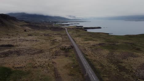 Drohnenaufnahme-Der-Isländischen-Ringstraße-Und-Der-Ostfjorde