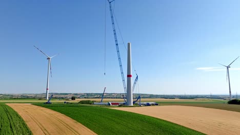 Installation-Einer-Windkraftanlage-Im-Windpark-In-Österreich
