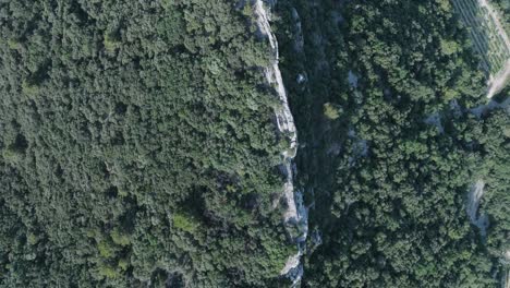 Aerial-Drone-Top-Down-shot-Vaucluse-Provence-Dentelles-Montmirail-France