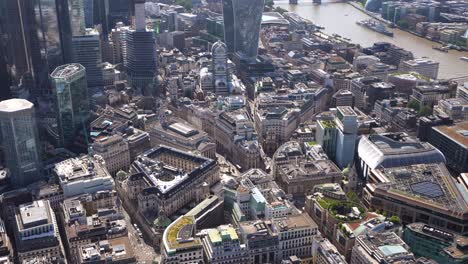 Aerial-view-of-the-Bank-of-England,-Royal-Exchange-and-Mansion-House-with-a-view-from-Bank-to-the-City-of-London-Towers