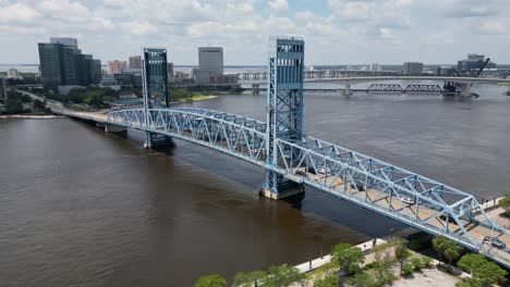 Main-street,-John-T-Alsop,-bridge-in-Jacksonville-Florida-viewed-from-angled-stationary-drone