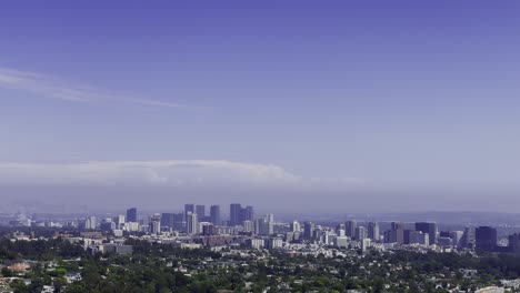 Wunderschöner-Schwenk-Nach-Rechts-Auf-Die-Hohen-Gebäude-Und-Wolkenkratzer-Der-Innenstadt-Von-Los-Angeles,-Kalifornien