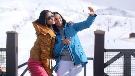 Two-sexy-young-women-posing-for-a-selfie