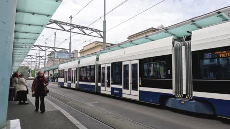 Cornavin-tram-station-outside-Genève-Cornavin-railway-station-city-view