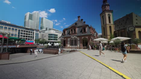 Panoramic-Of-Buildings-At-Hauptwache,-The-Central-Point-In-The-City-Of-Frankfurt-In-Germany
