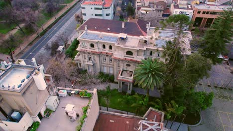 Aerial-shot-of-Bruna-Palace-the-Headquarters-of-the-National-Chamber-of-Commerce,-Santiago